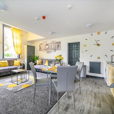-F5Gh- For Relaxed & Cosy Stay, Free Parking, Wifi Лідс Екстер'єр фото